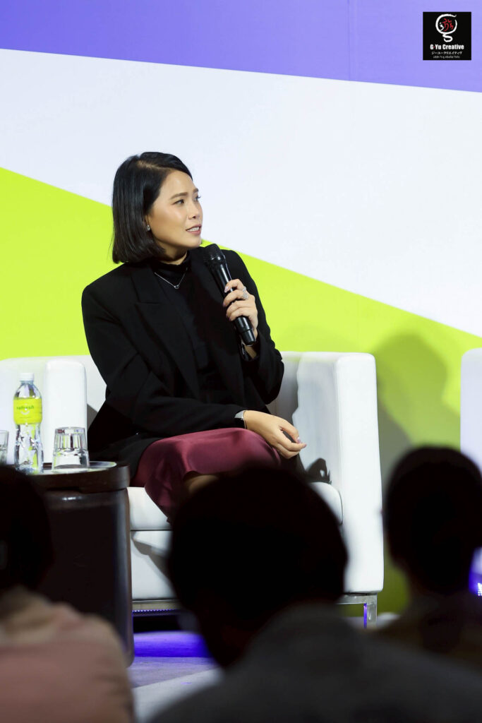 19082568 Camera 2 9274